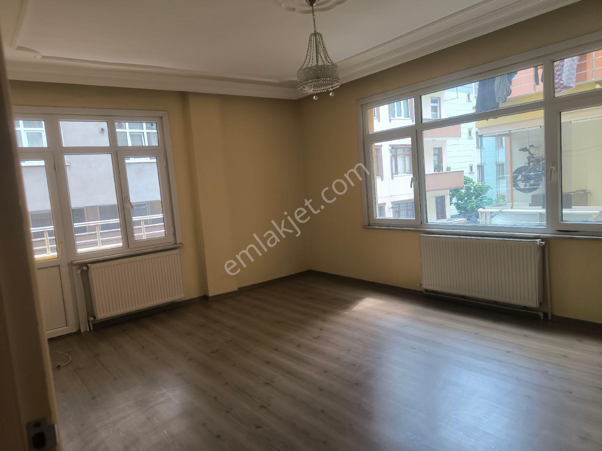 Pendik Üstkaynarca Fevziçakmak Mah.de 2+1 Birinci Kat 100m2 Kiralık Daire