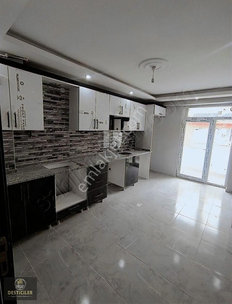 Hg-050 Emek Mah. Ertaş Cd. Yakını Kiralık Sıfır 2+1