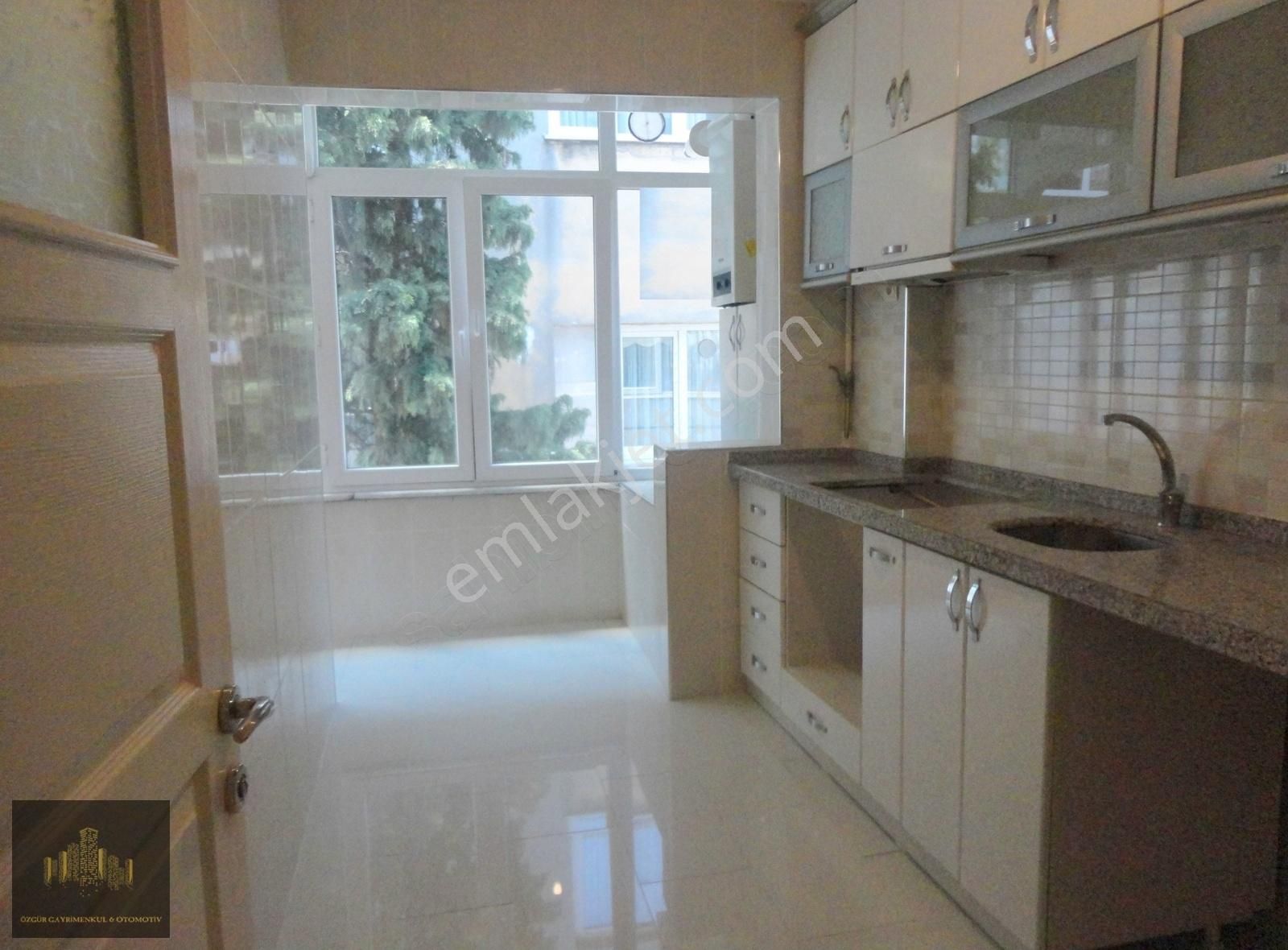 Güngören Kale Center A Yakın Özgürden 2+1 Masrafsız Kiralık!!!