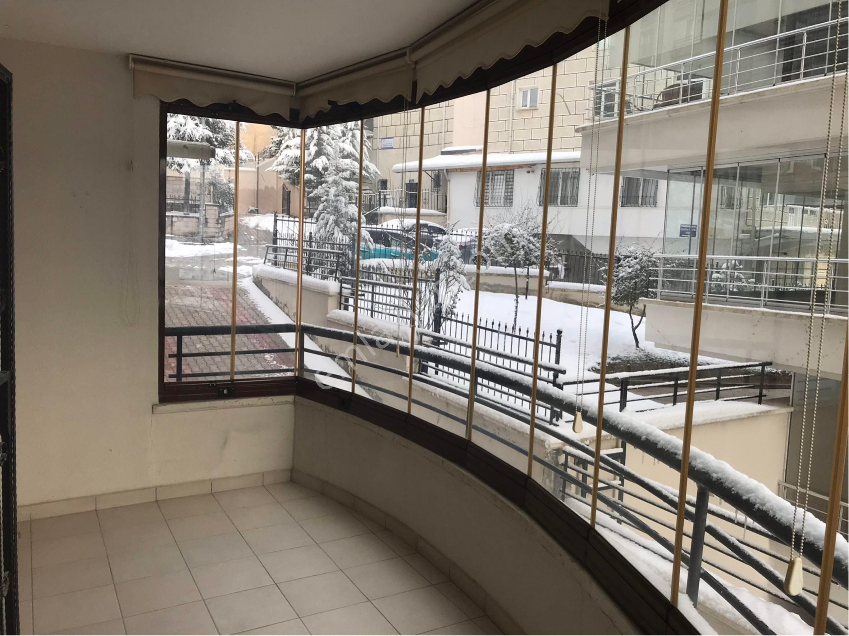 4+1 Çift Banyolu Asansörlü Kapanabilir Balkonlu Yeni Lüx Daire
