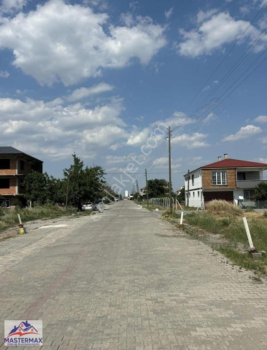 Vakıflarda Muhteşem Konumda 1368 M2 İmarlı Arsa