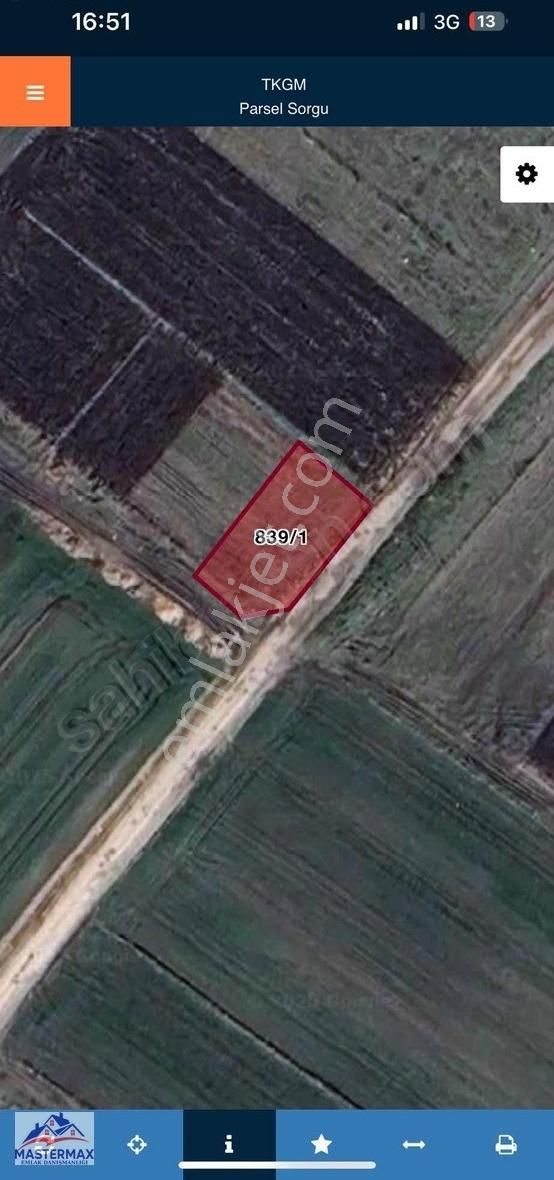 Marmaracıkta 400 M2 Cadde Cephe İmarlı Köşe Arsa