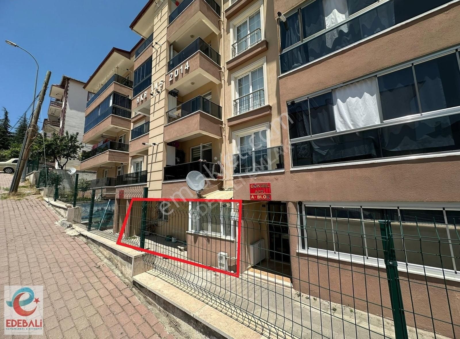 2+0 Satılık Bahçelievlerde Geniş Kullanışlı Daire