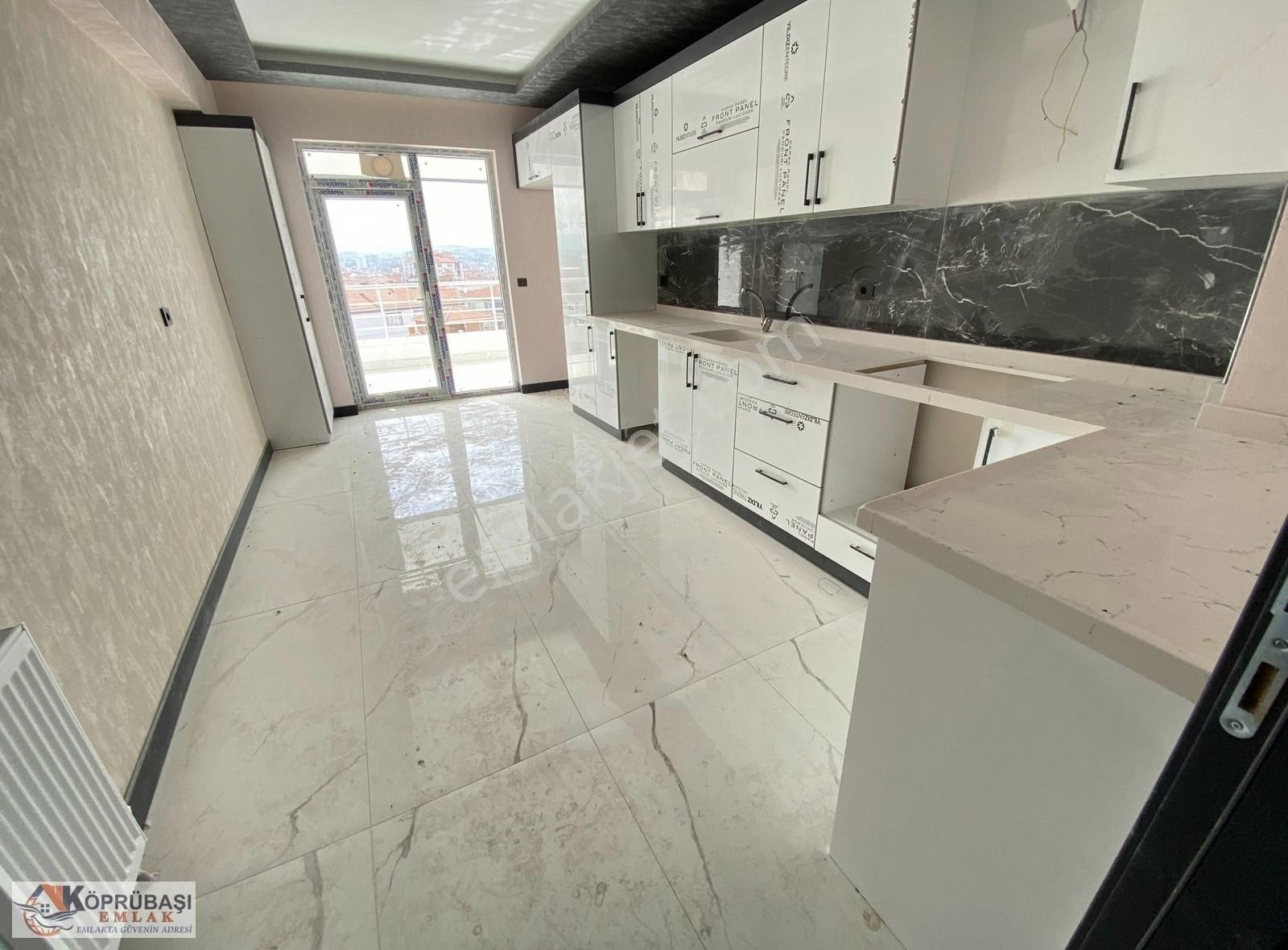 Köprübaşı Emlaktan Atatürk Mah Kilerli 3+1 Daire 4.800.000 Tl