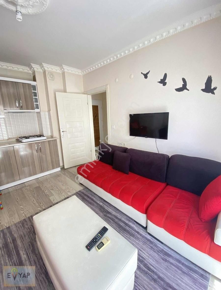 Kültür De 1+1 Eşyalı Kiracısız