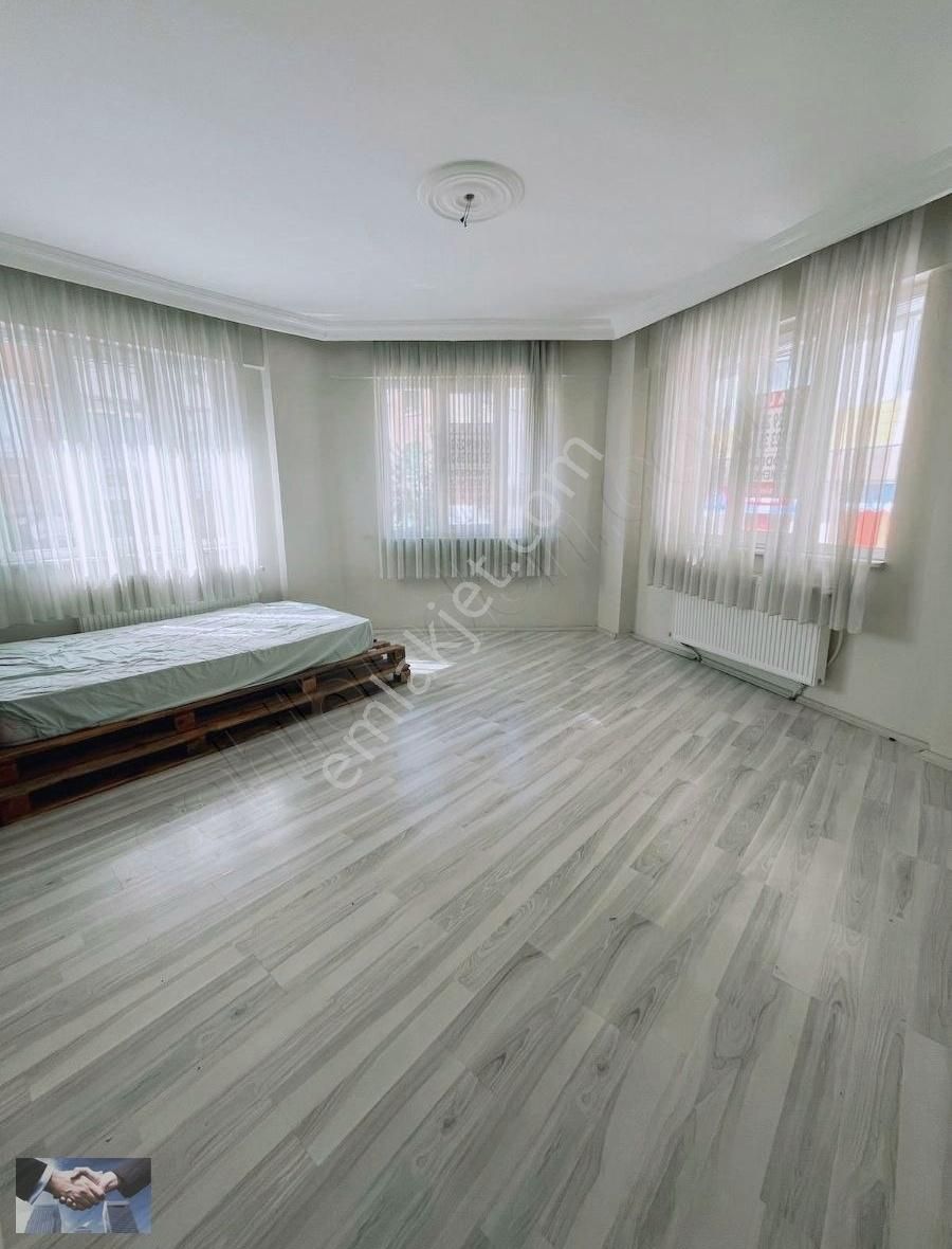 Es Emlak'tan Mükemmel Konumda Satılık Daire