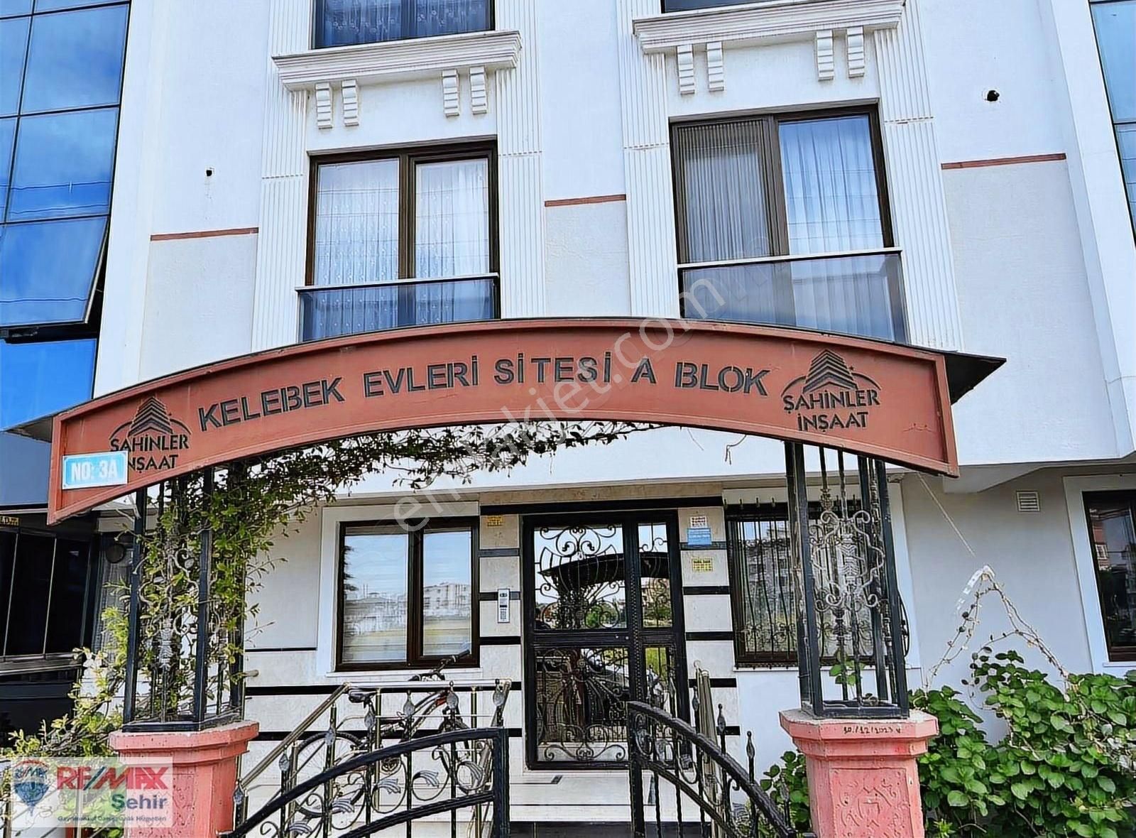 Yalova Çiftlikköy M Akif Mah Genil 4+1 Dublex Daire