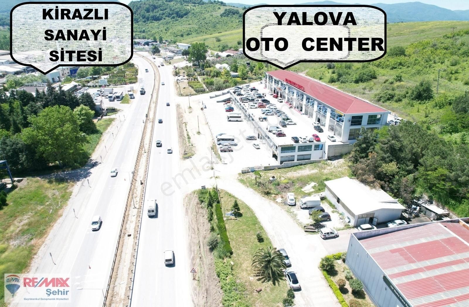 Yalova Oto Center'de Satılık 90 M² Dükkan