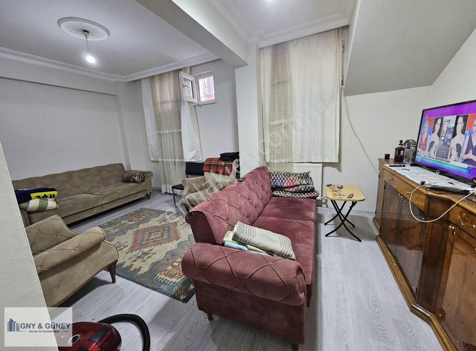 Gny&güney'den Yeşiltepe'de 2+1 100m² 15 Yıllık Satılık Daire
