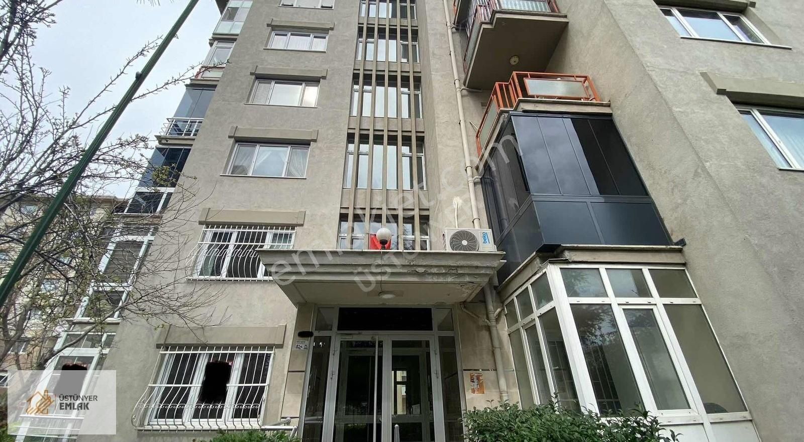 Mimaroba Emlak Bankası Konutlarında Kiralık 4+1 Daire