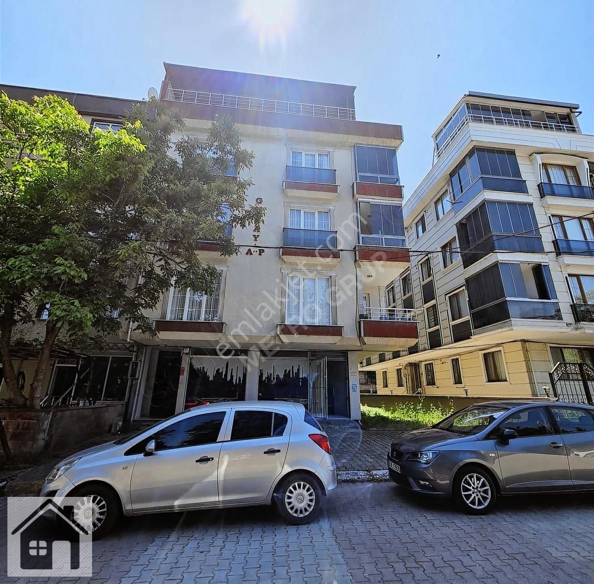 Yakuplu Mahallesinde 280 M2 Depolu Kiralık Dükkan