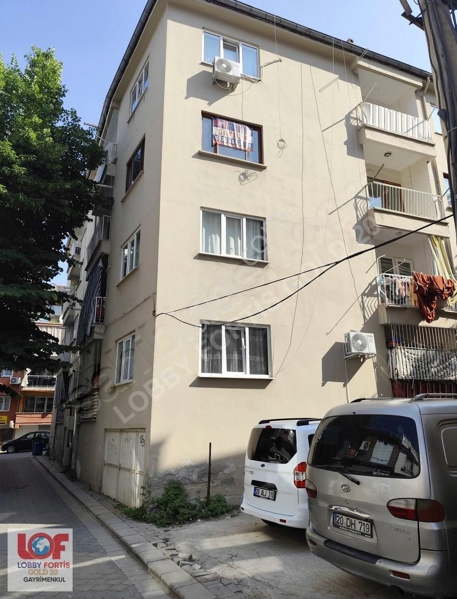 Loby Fortisten Çınar Meydanına Yakın Satılık 3+1 165 M2 Daire