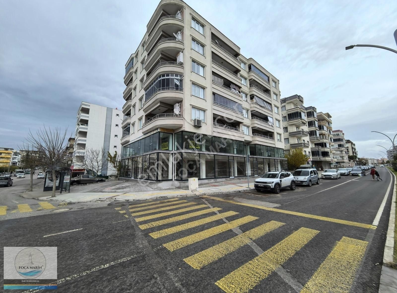 Aliağa Yeni Mahallede Satılık 780 M2 Dükkan Mağaza İş Yeri