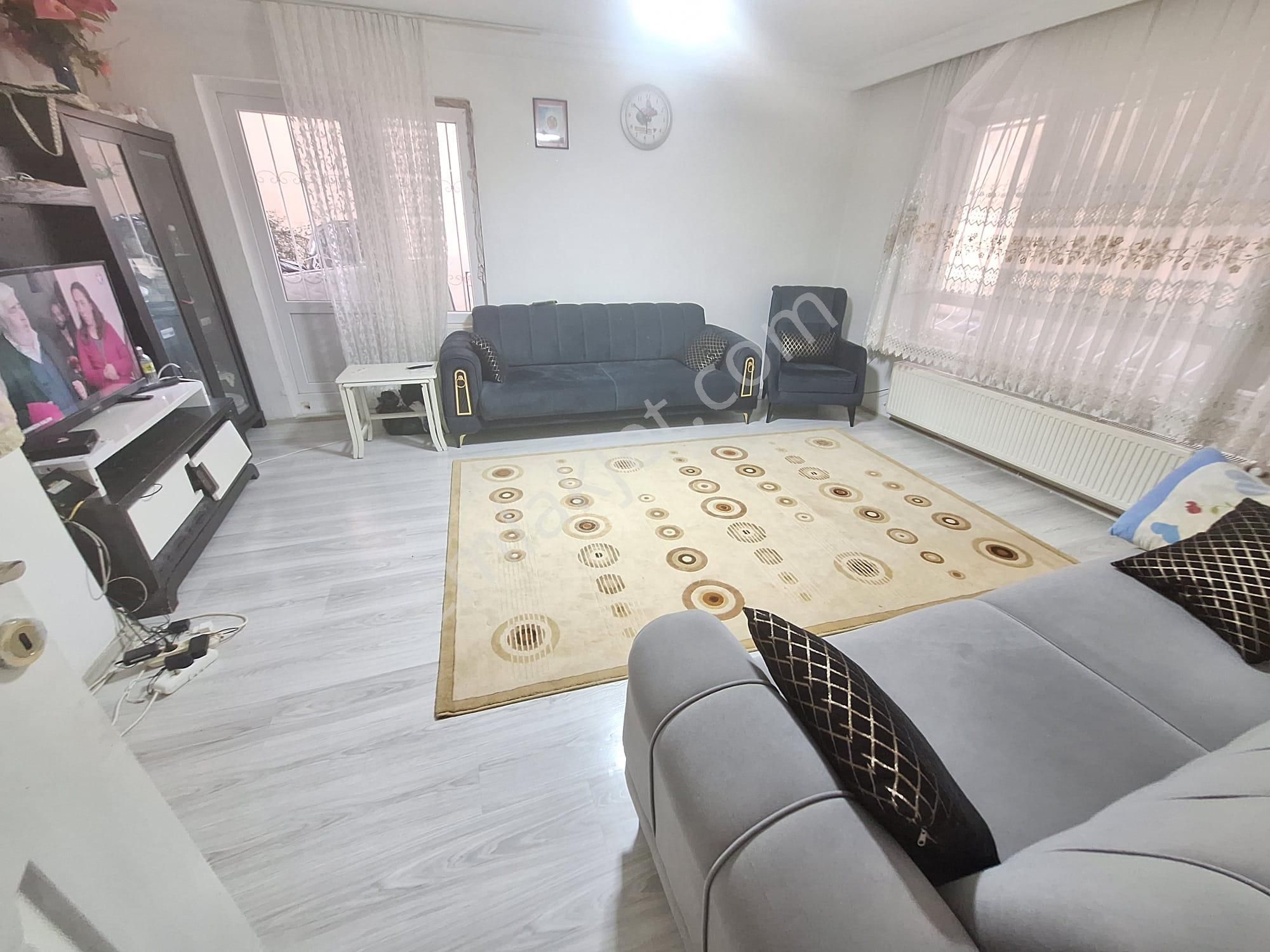 İncirli Merkezde Genç Bina 2+1 Kilerli Bağımsız Giriş Kat Acil