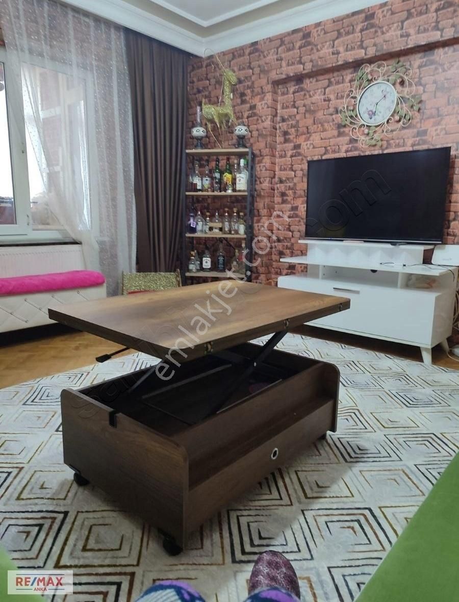 Remax Anka'dan Ümraniye Doğanevler Caddesin'de Satılık 2+1 Daire