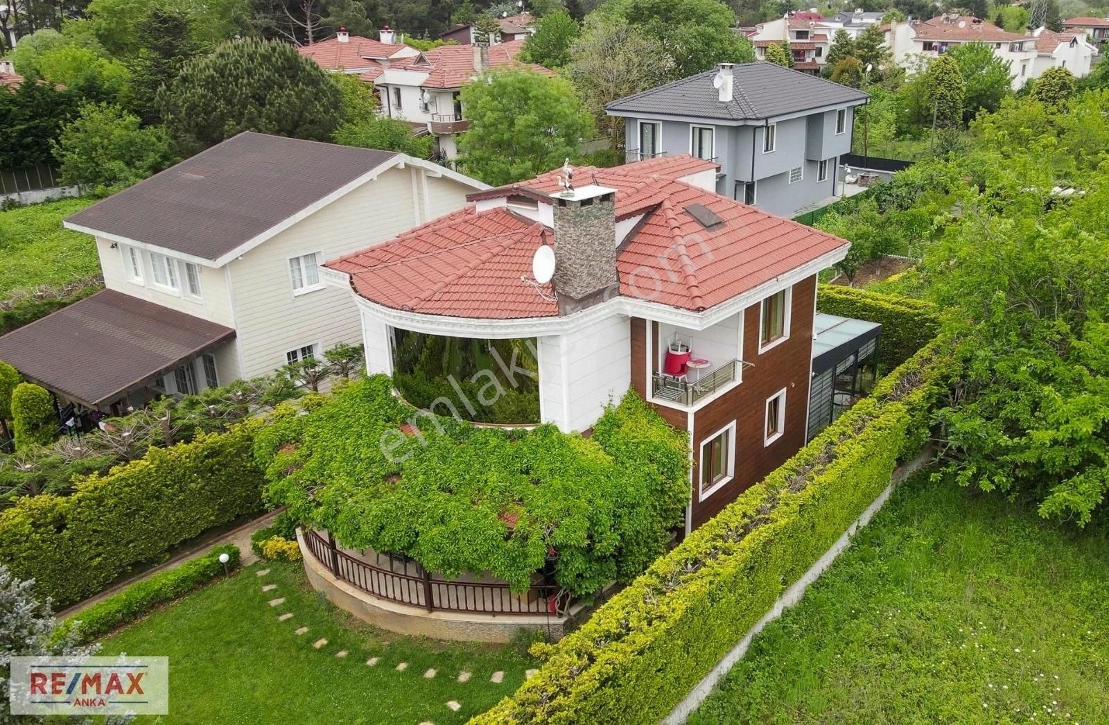 Remaxanka Dan 932 M2 İçinde Tam Müstakil Satılık Villa