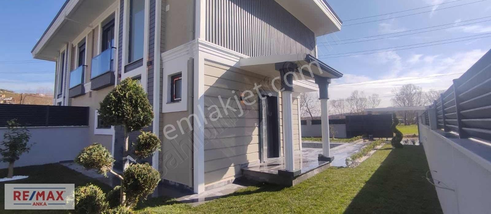 Remax Anka'dan Satılık Müstakil Havuzlu Villa