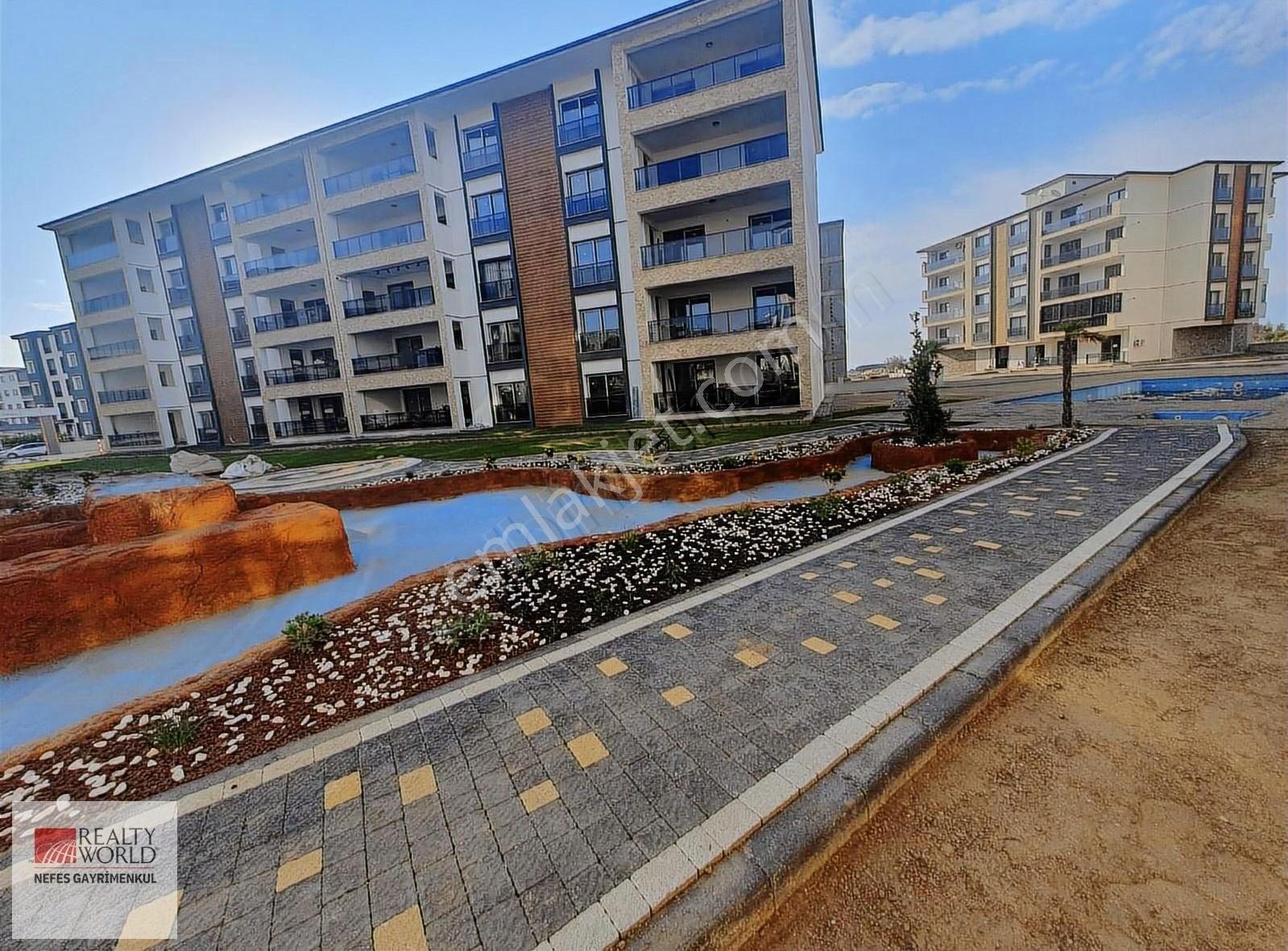 Rw Nefes'ten Bahçelievler'de Site İçerisinde 2+1 Daire