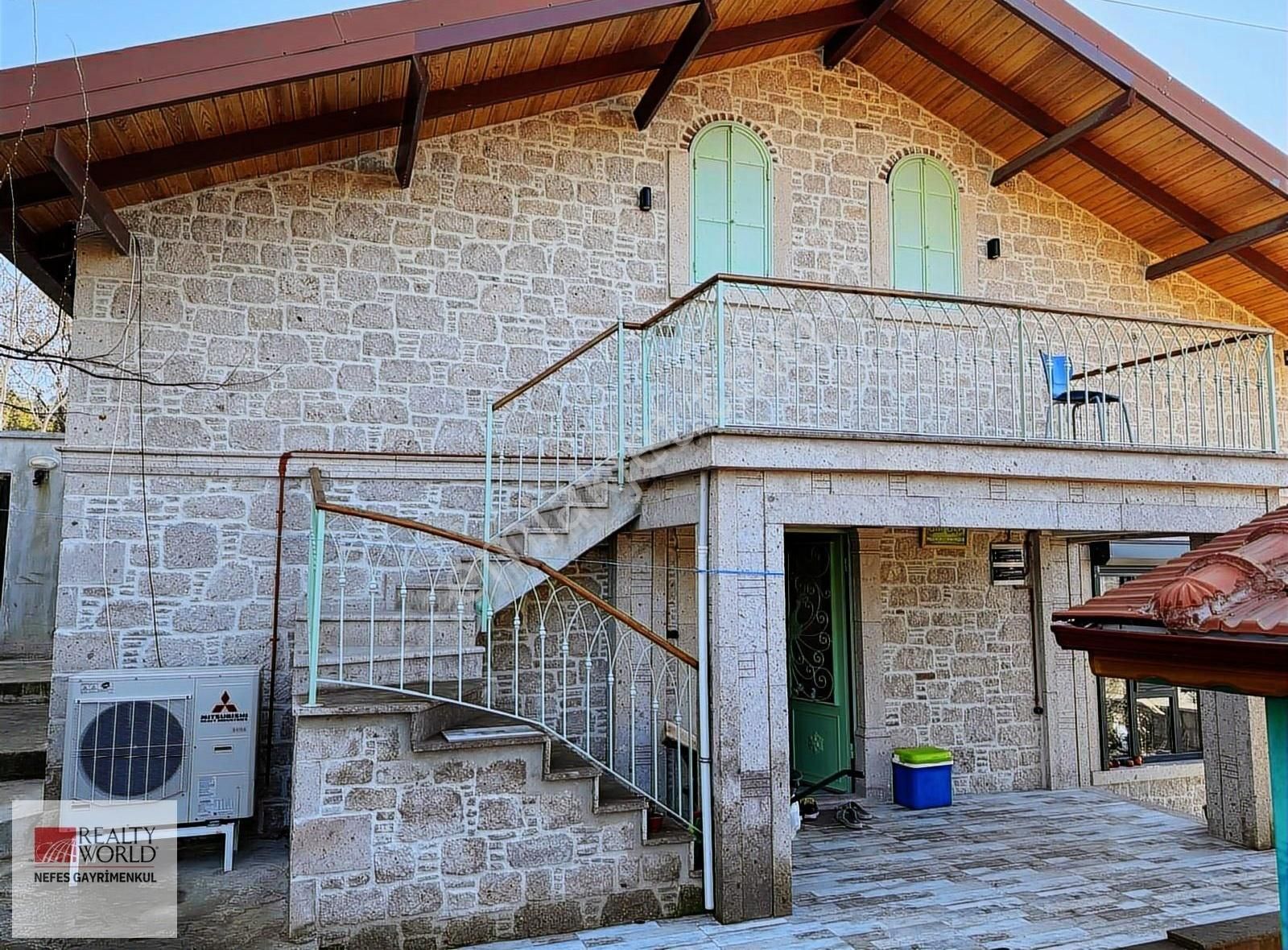Rw Nefes' Ten Kozak Yaylasında Satılık Taş Ev