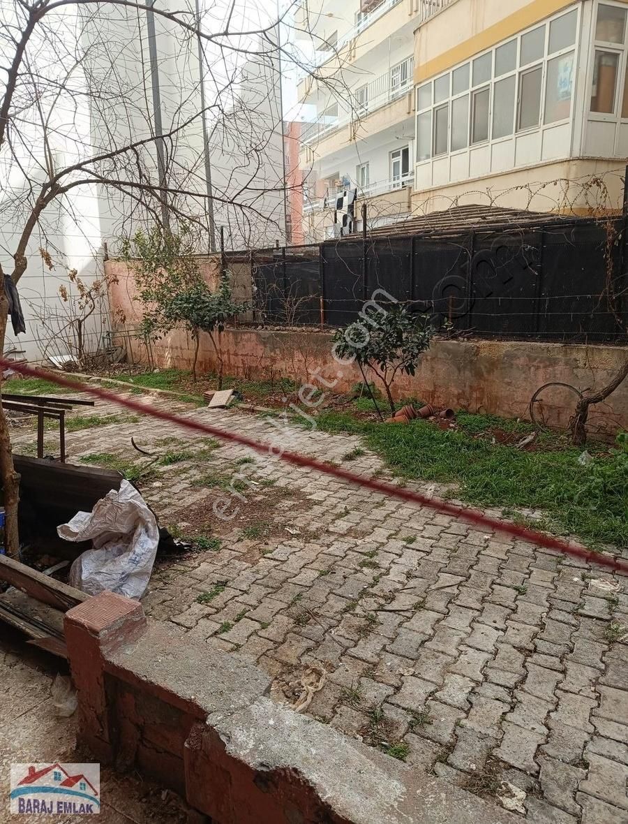 Baraj Emlak Ofise Uygun Bahçeli Daire/dükkan
