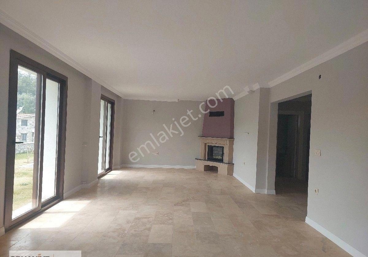 0rhaniye Güneş Emlaktan Havuzlu Villa - Görsel 6