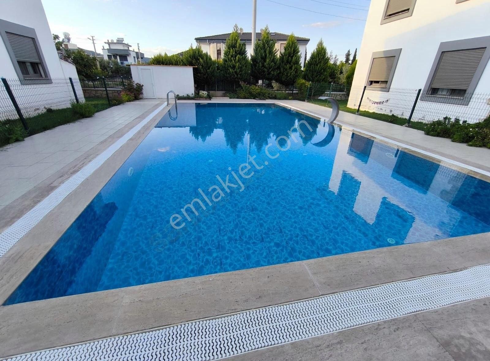 İzmir Seferihisar Cumhuriyet Mahallesin De Satılık 3+1 Villa