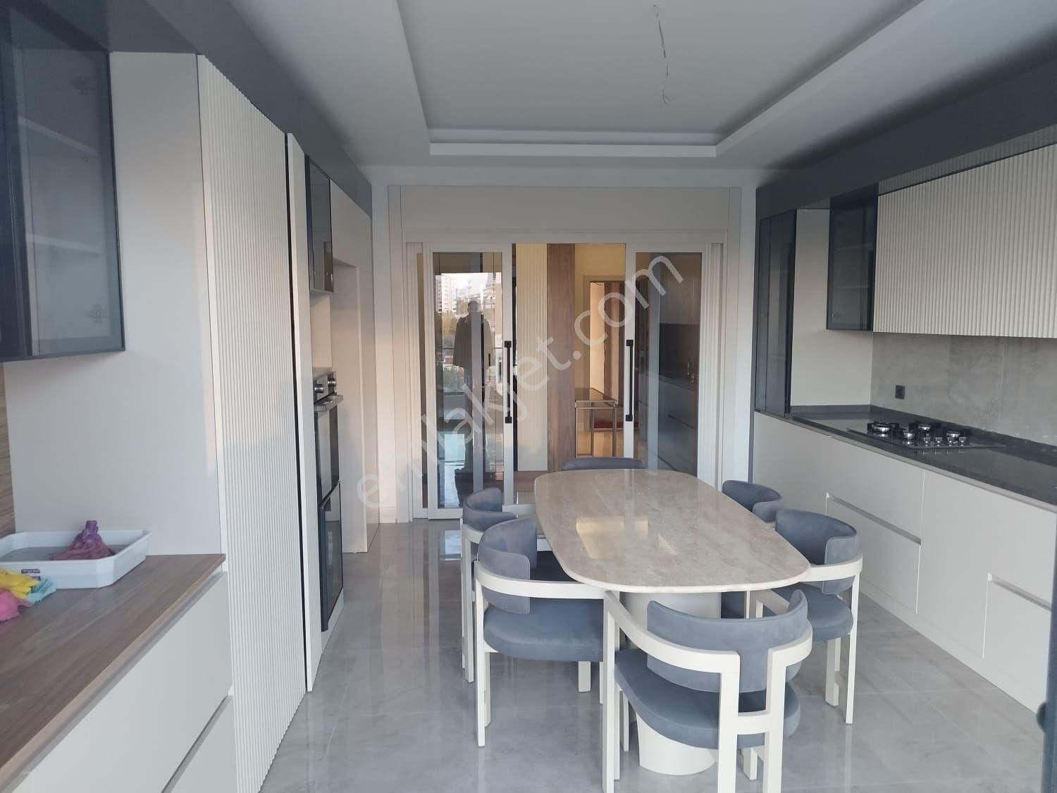 Rota Dan Araç Muayene Civarı 3,5+1 Satılık Lüks Daire
