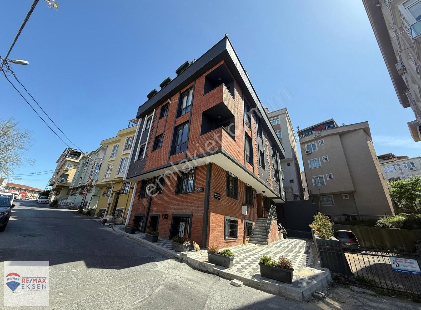 Eyüp Emniyettepe Mah Sıfır Kiralık 2+1 Lüks Daire
