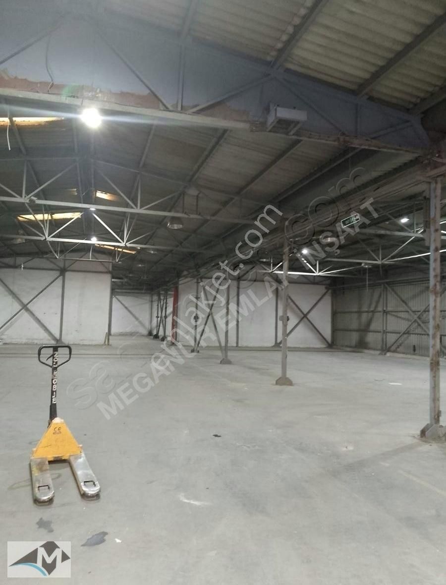 İkitelli Organizeye Çok Yakın Halkalıda Düz Giriş 2.200 M2 Depo - Görsel 6