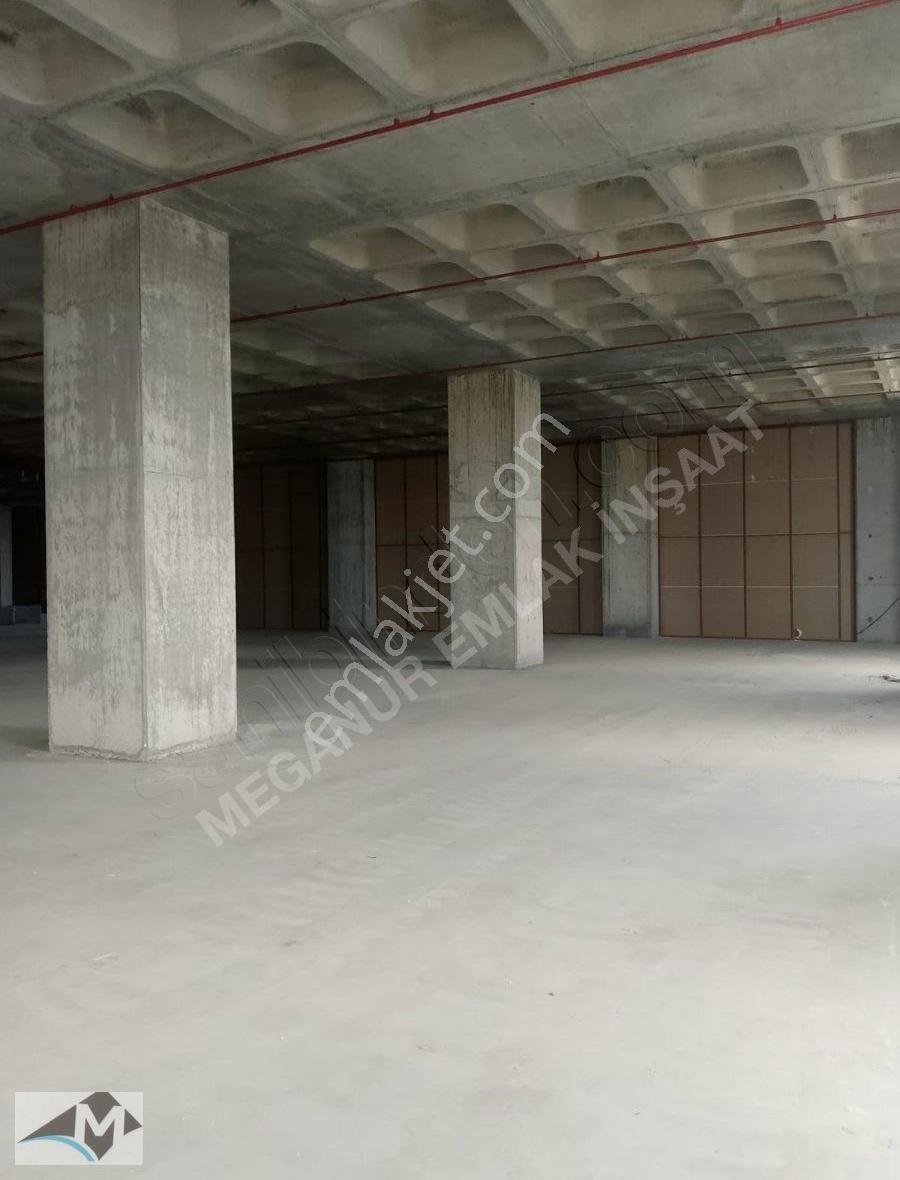 İkitelli Organize Sanayi Bölgesi Kiralık 3.100m2 Tır Kamyon - Görsel 6