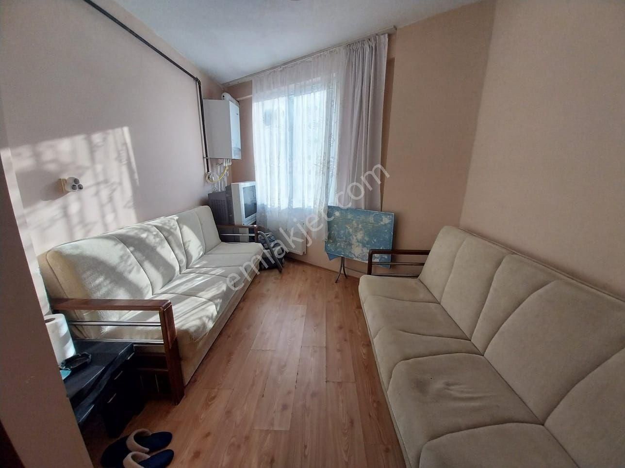 Büyükdere Üniversite Yakını Eşyalı Kombili Kiralık 1+1 Daire