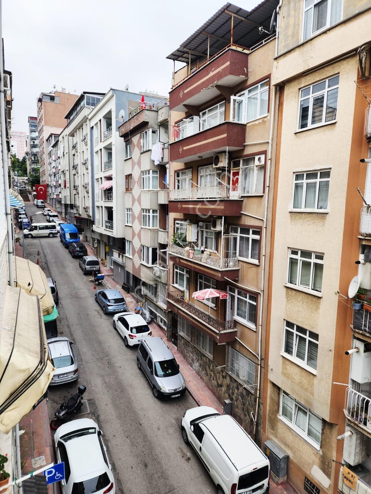 Samsun Çiftlik Mahallesi Divitçioğlu Caddesinde 3+1 İçi Full Yapılı Daire Satılık