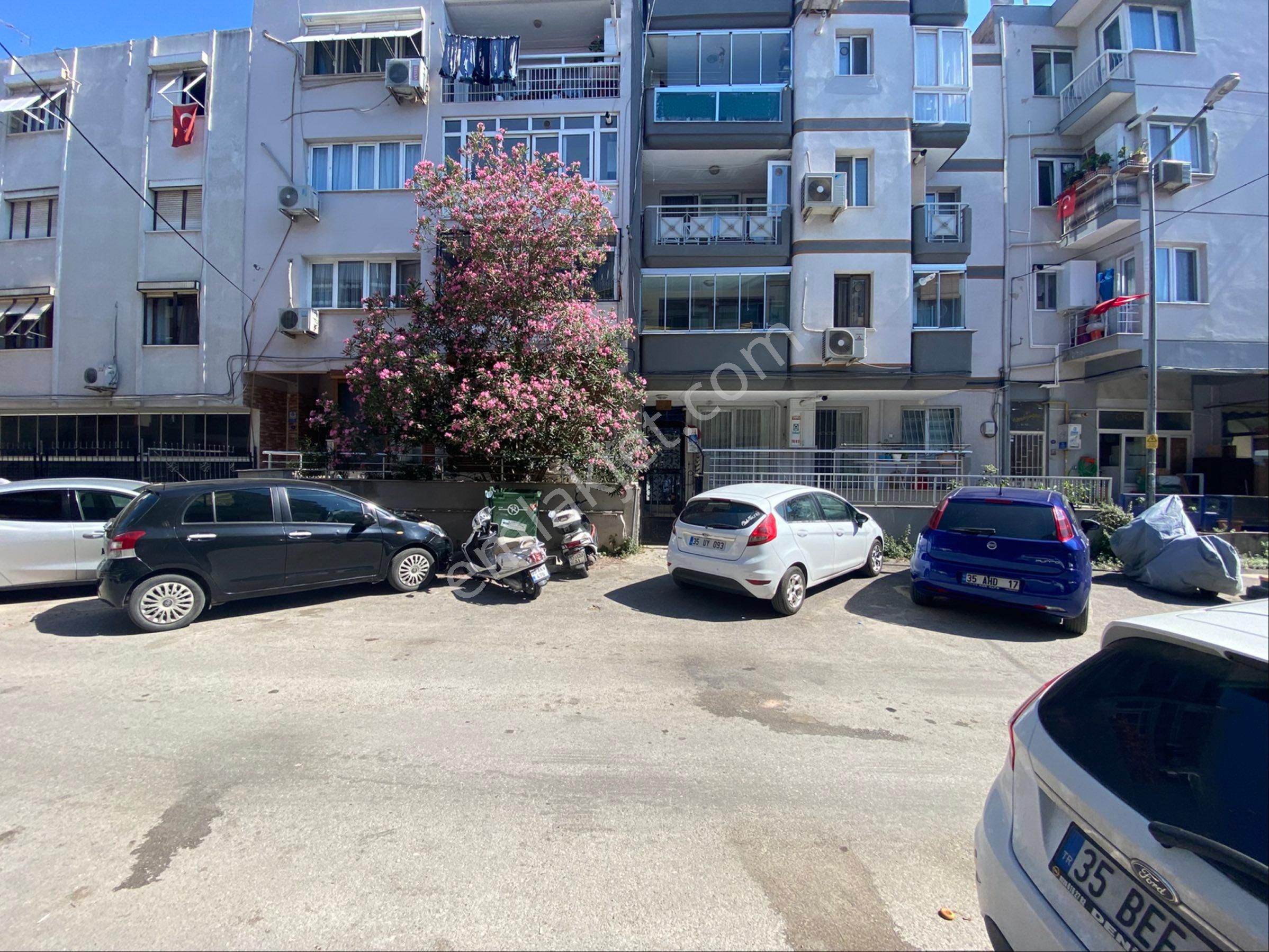 Hatay Araphasan Mahallesinde 3+1 140m2 Bahçeli Doğalgazlı Daire