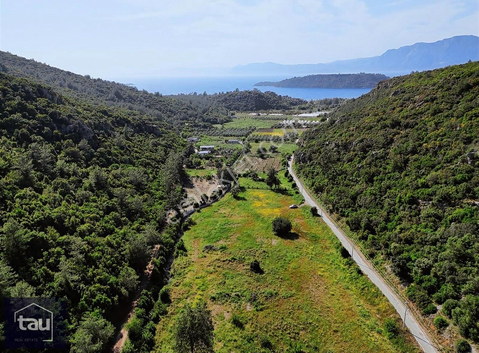 Tau'dan Marmaris Karaca'da 5930m2 Tarla