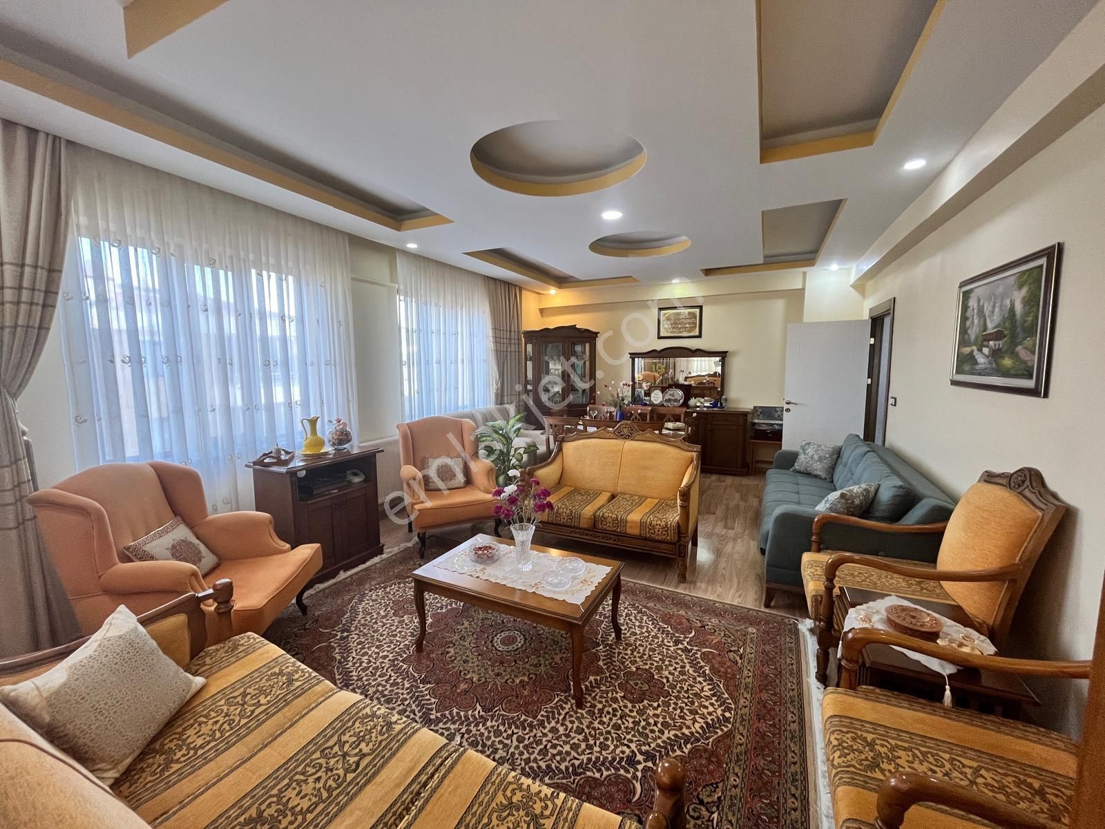Diyarbakırın Merkezi Bağcılarda Acil Satılık 3+1 Daire
