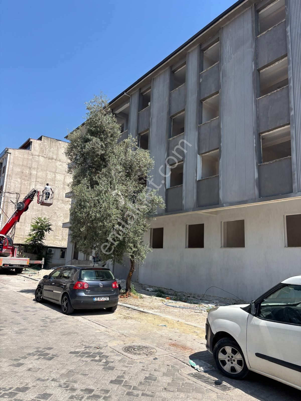 Denizli///pamukkale Kirişhane Camiisinin Arkasında 3+1 Daire