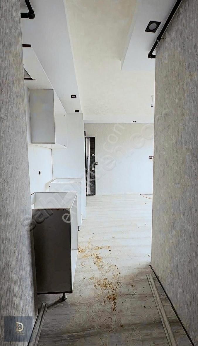 Selçuklu Mahallesi,den Satılık Lüks 1+1 55m2 Kare Sonkat