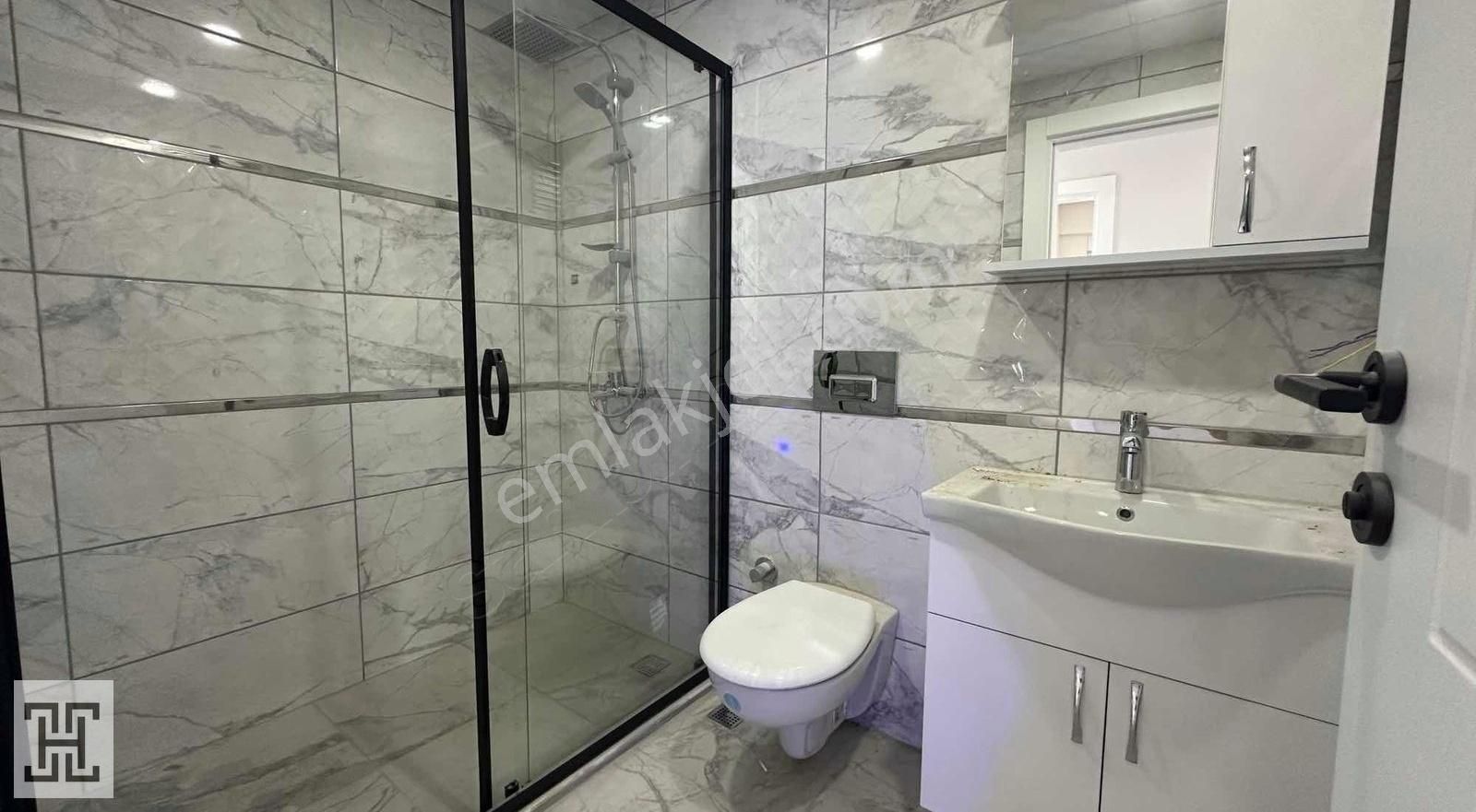 Ayrı Mutfak 2+1 Oturuma Hazır Denize 600 Metre Daire - Görsel 19