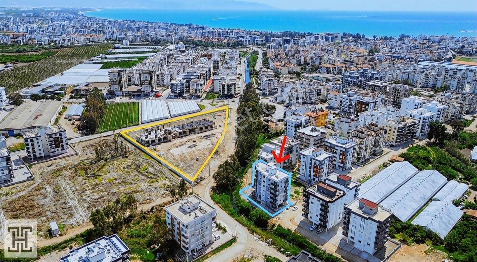 Finike Yeni Mahallede Önü Açık 1+1 Satılık Daire