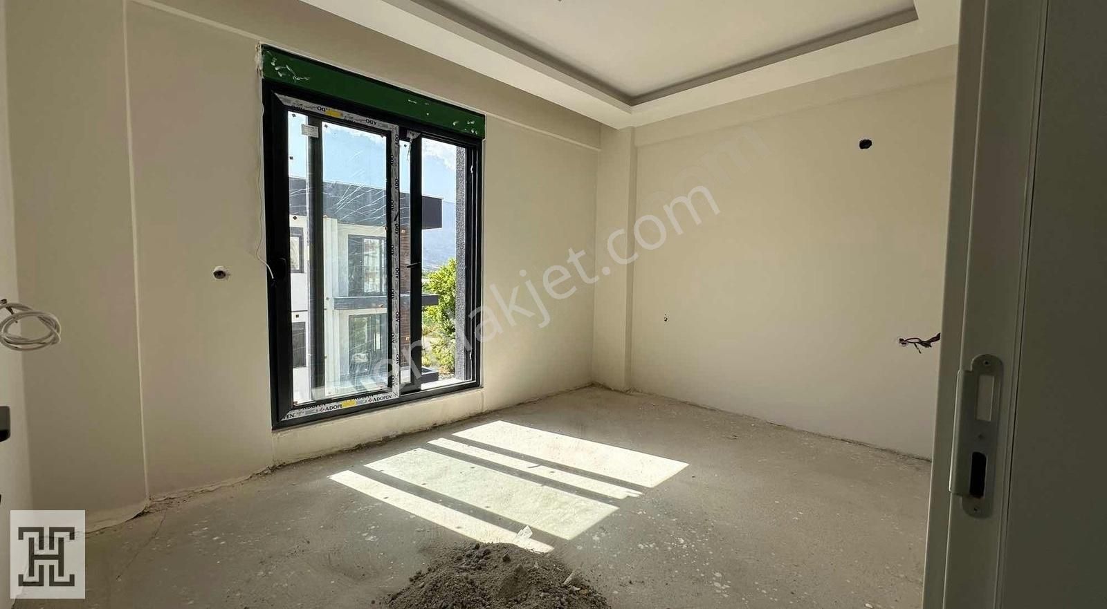 Havuzlu Site İçinde 1+1 Luks Daire - Görsel 5