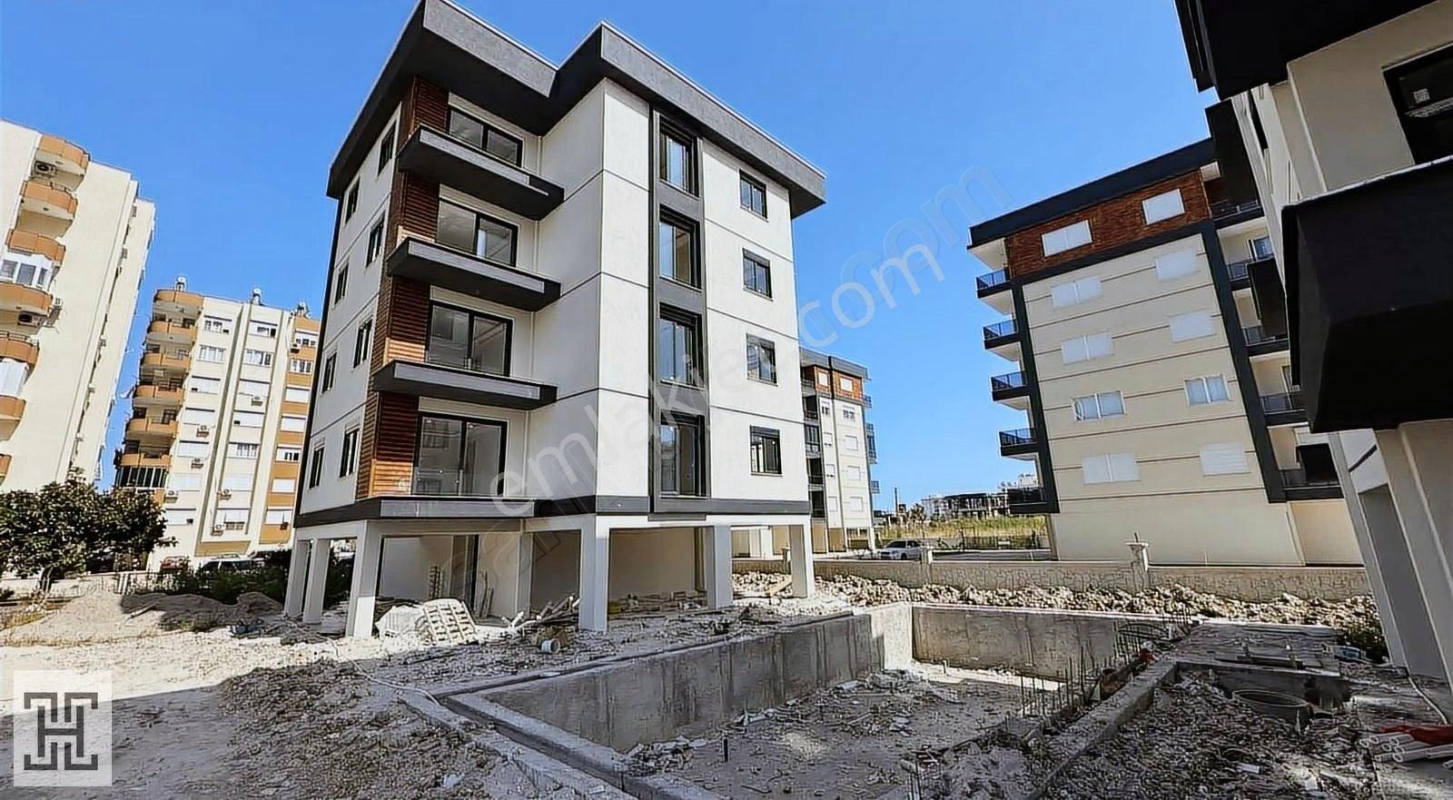 Havuzlu Site İçinde 1+1 Luks Daire - Görsel 8