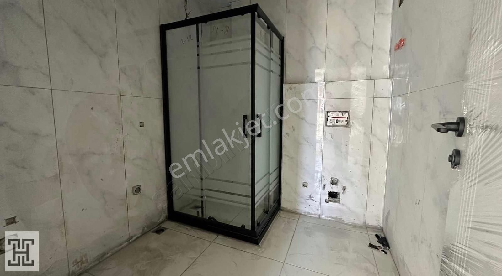 Havuzlu Site İçinde 1+1 Luks Daire - Görsel 2