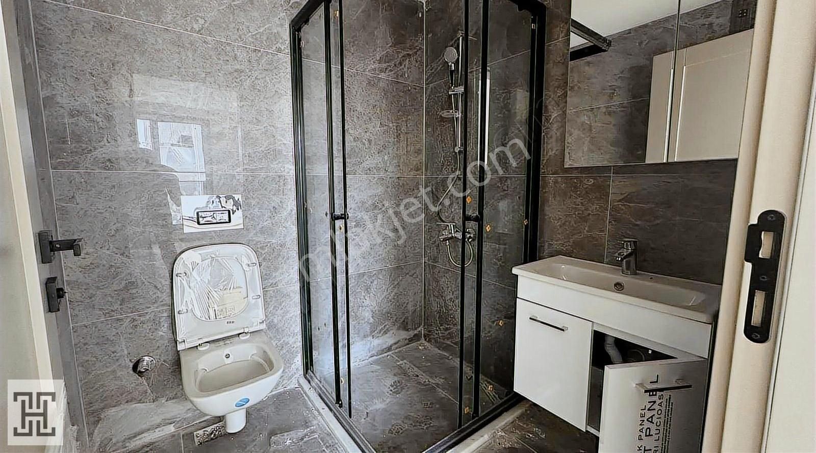 Finike'nin Merkezinde -havuzlu Site - Ara Kat - 2+1 Luks Daire - Görsel 20