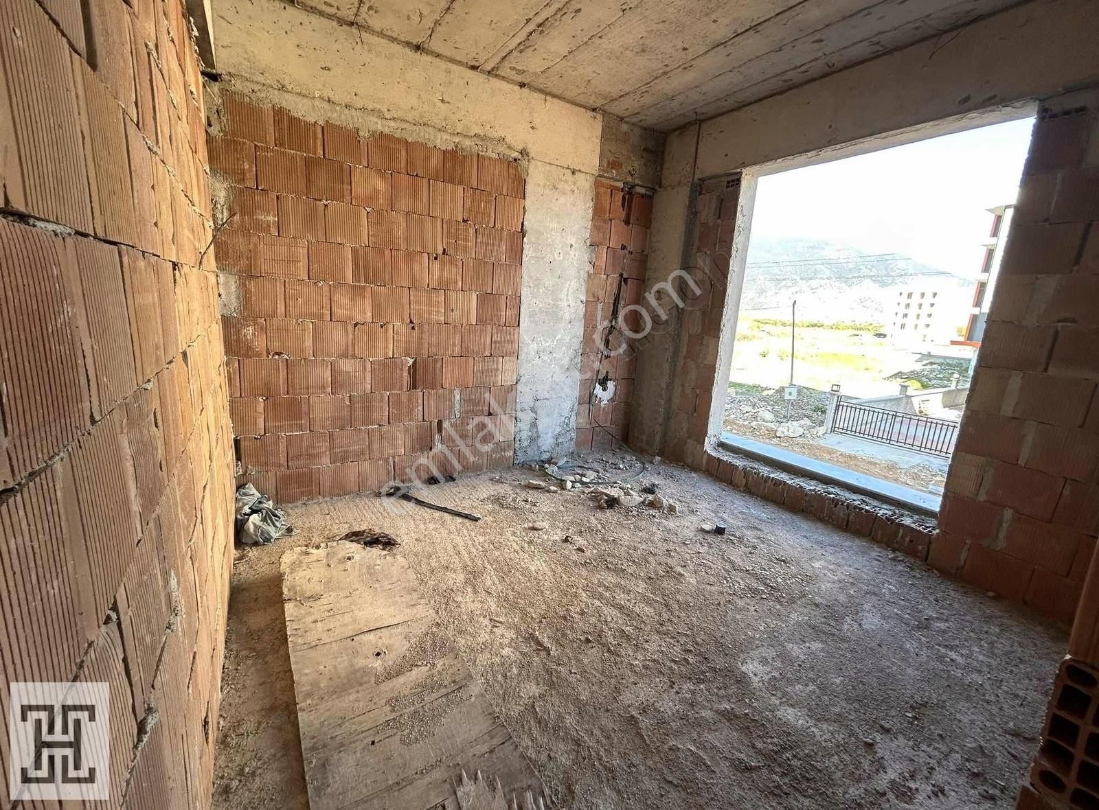 Yol Cephe 1+1 Satılık Daire - Görsel 9