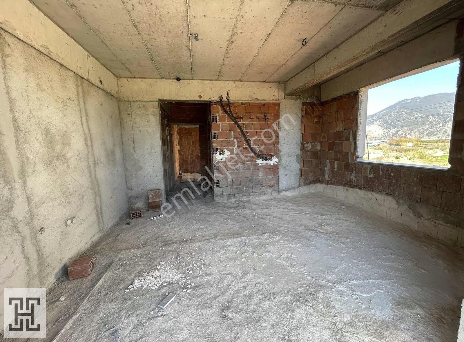 Yol Cephe 1+1 Satılık Daire - Görsel 10