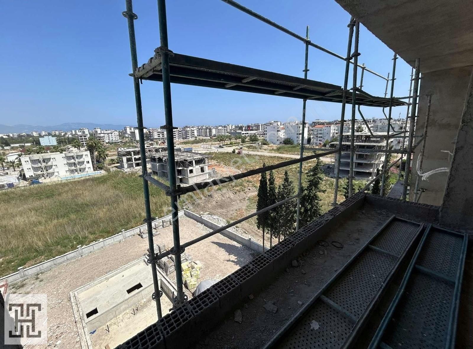 Havuzlu Site İçinde 2+1 Satılık Daire - Görsel 14