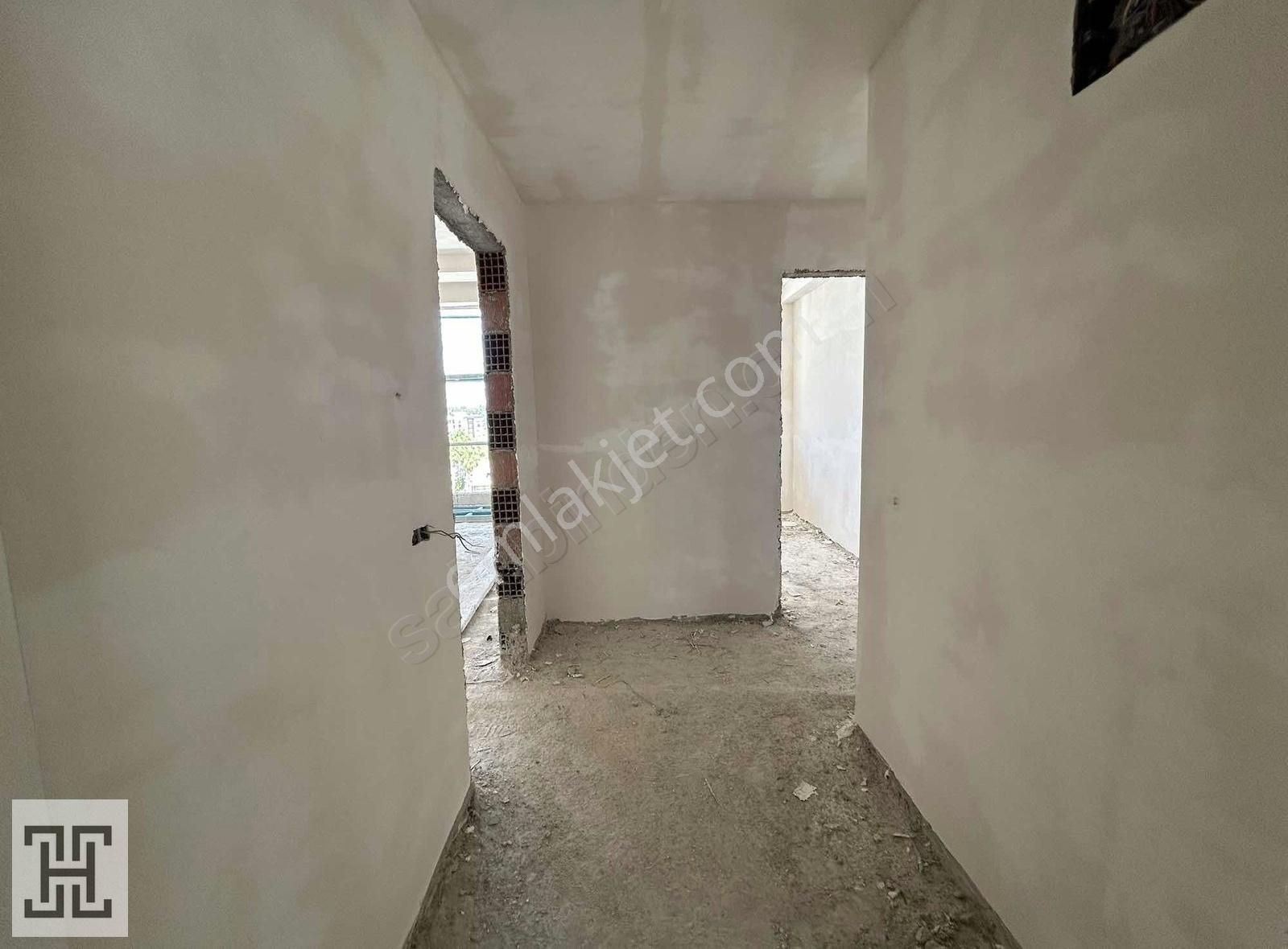 Havuzlu Site İçinde 2+1 Satılık Daire - Görsel 3