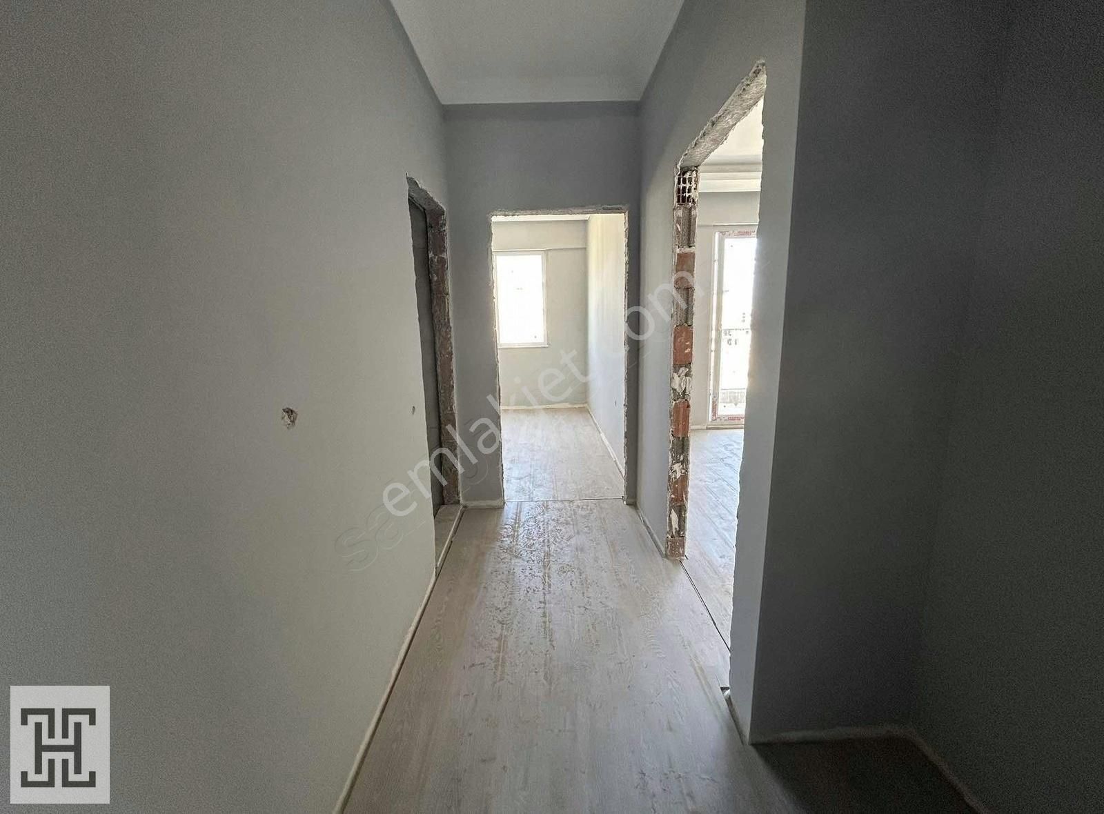 Finike Merkezde 1+1 Satılık Daire - Görsel 5