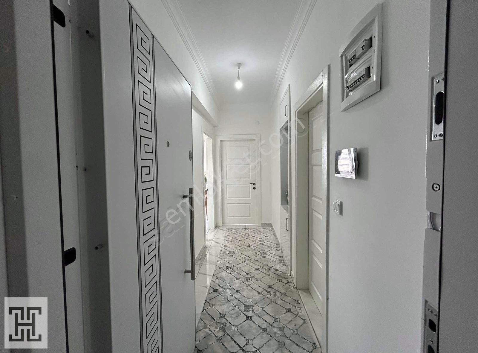 İskanlı Eşyalı 1+1 Satılık Daire - Görsel 8