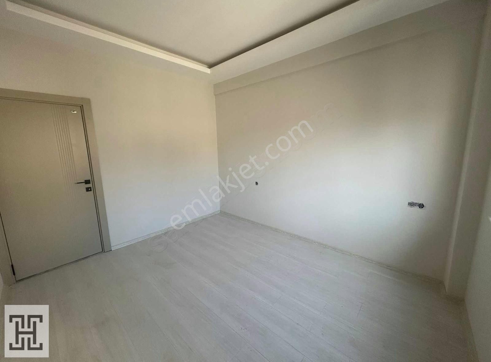 Yenimahallede Geniş Lüks 1+1 Daire - Görsel 9